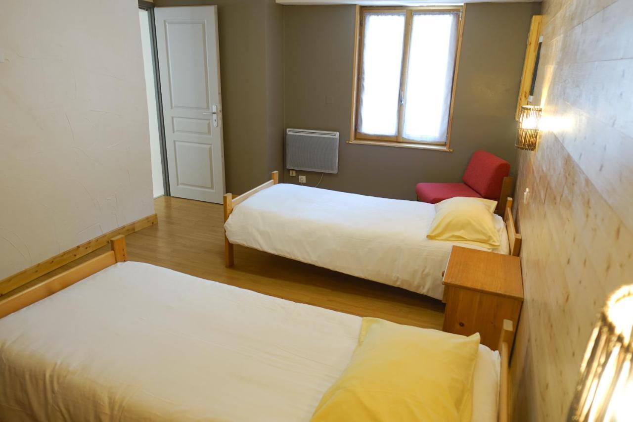 Appartement Spacieux Avec Terrasse Saint-Andre-d'Embrun Exterior foto